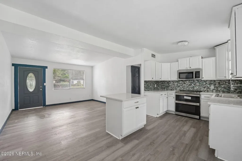 6740 Yvonne Lane Jacksonville FL 32216
