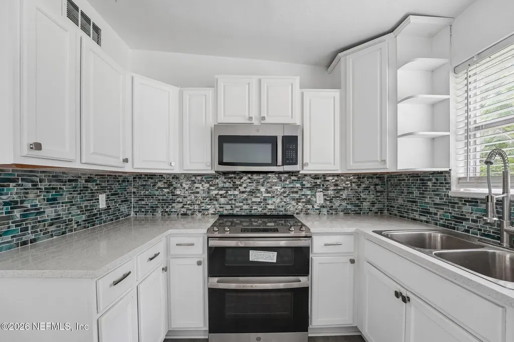 6740 Yvonne Lane Jacksonville FL 32216