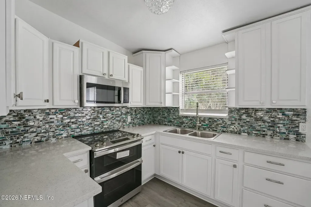 6740 Yvonne Lane Jacksonville FL 32216