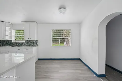 6740 Yvonne Lane Jacksonville FL 32216