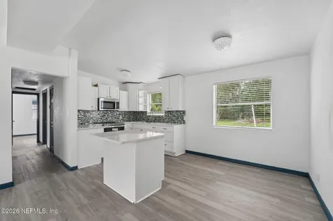 6740 Yvonne Lane Jacksonville FL 32216