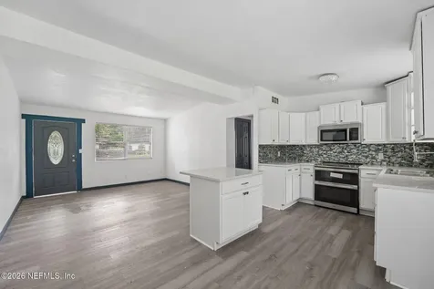 6740 Yvonne Lane Jacksonville FL 32216