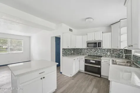 6740 Yvonne Lane Jacksonville FL 32216