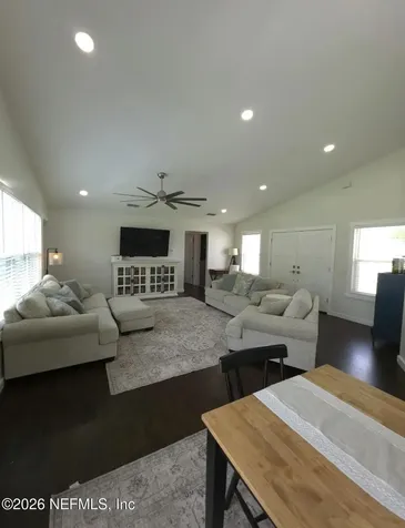1928 Farm Way Middleburg FL 32068