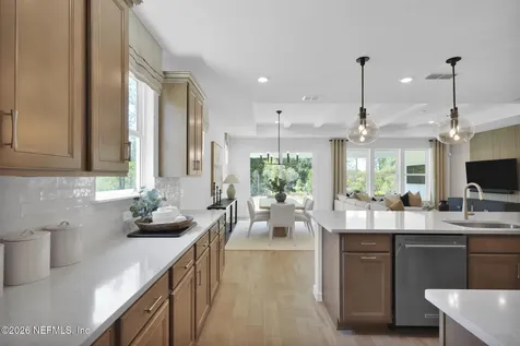 33 Seaplane Court St. Johns FL 32259