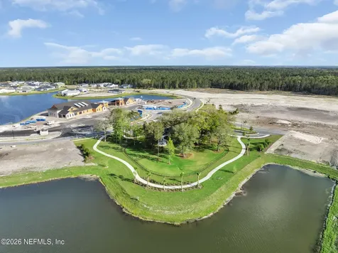 33 Seaplane Court St. Johns FL 32259