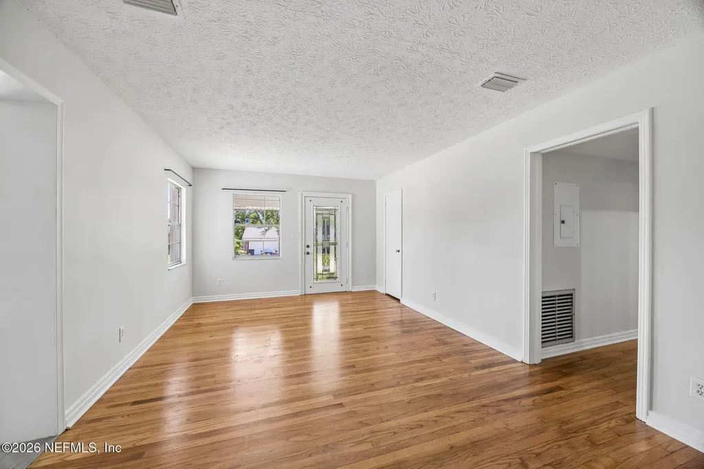 2436 Ormsby Circle E Jacksonville FL 32210