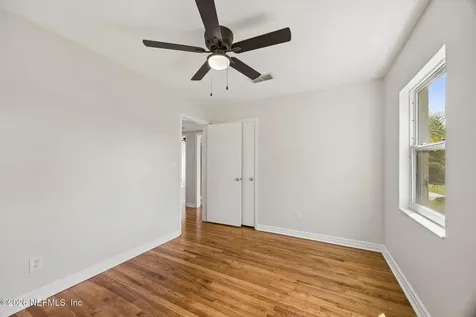 2436 Ormsby Circle E Jacksonville FL 32210
