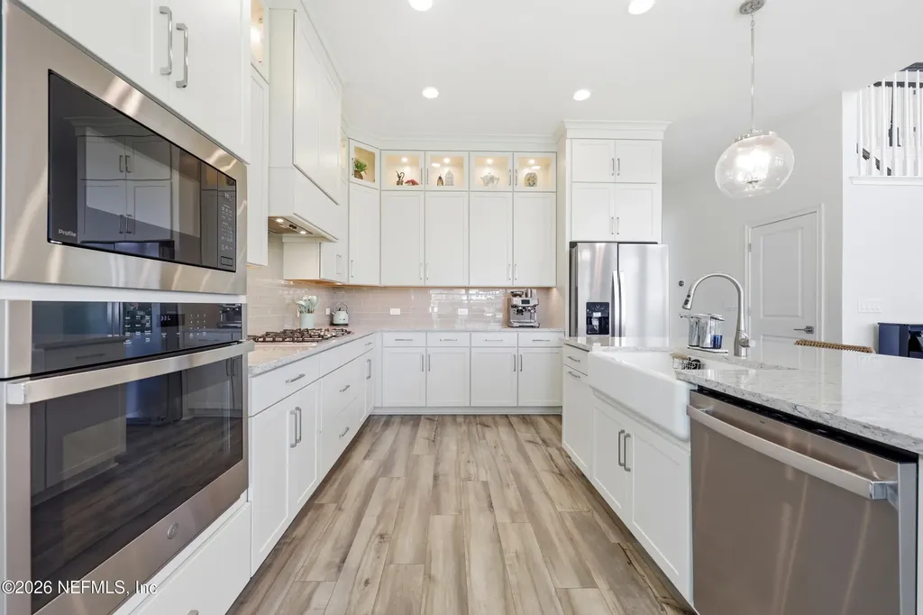 3053 Fiera Vista Drive Jacksonville FL 32246