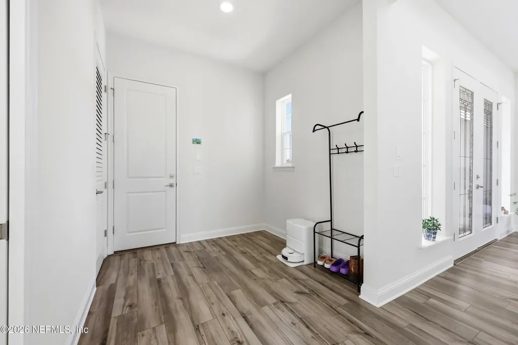 3053 Fiera Vista Drive Jacksonville FL 32246