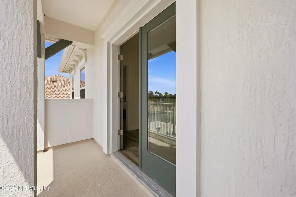 3053 Fiera Vista Drive Jacksonville FL 32246
