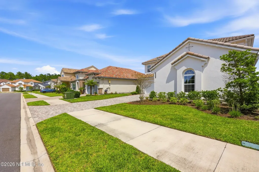 3053 Fiera Vista Drive Jacksonville FL 32246