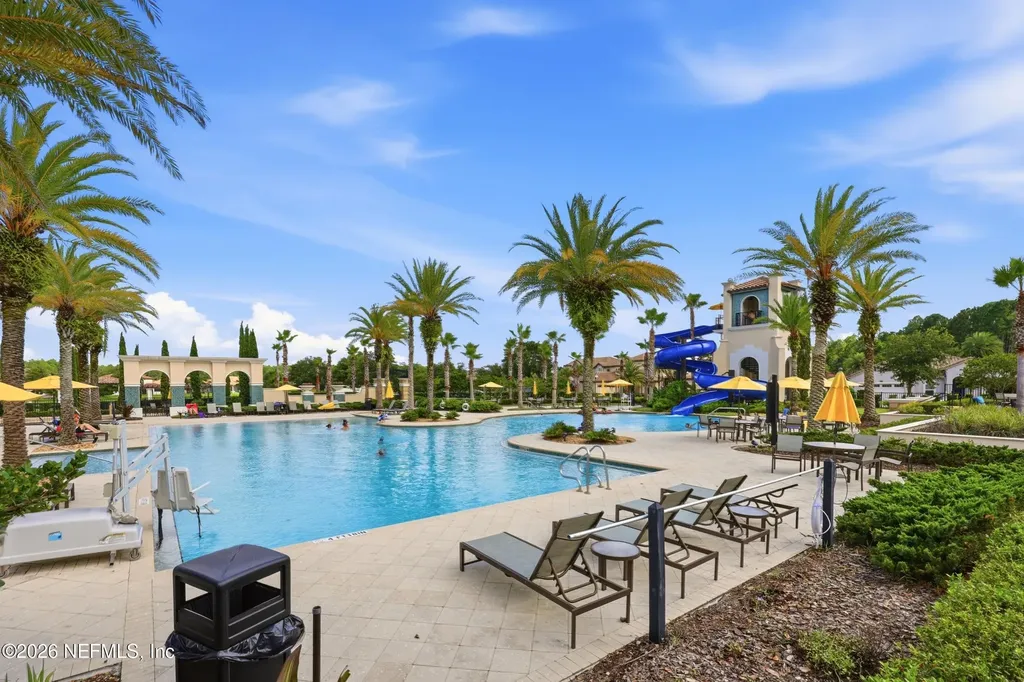 3053 Fiera Vista Drive Jacksonville FL 32246