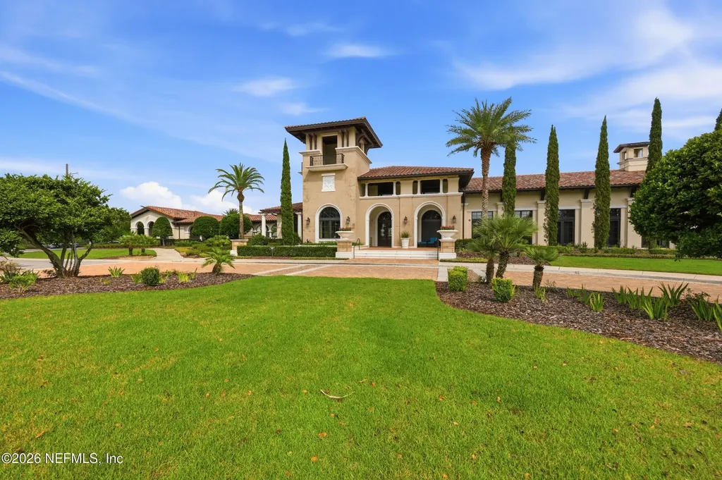 3053 Fiera Vista Drive Jacksonville FL 32246