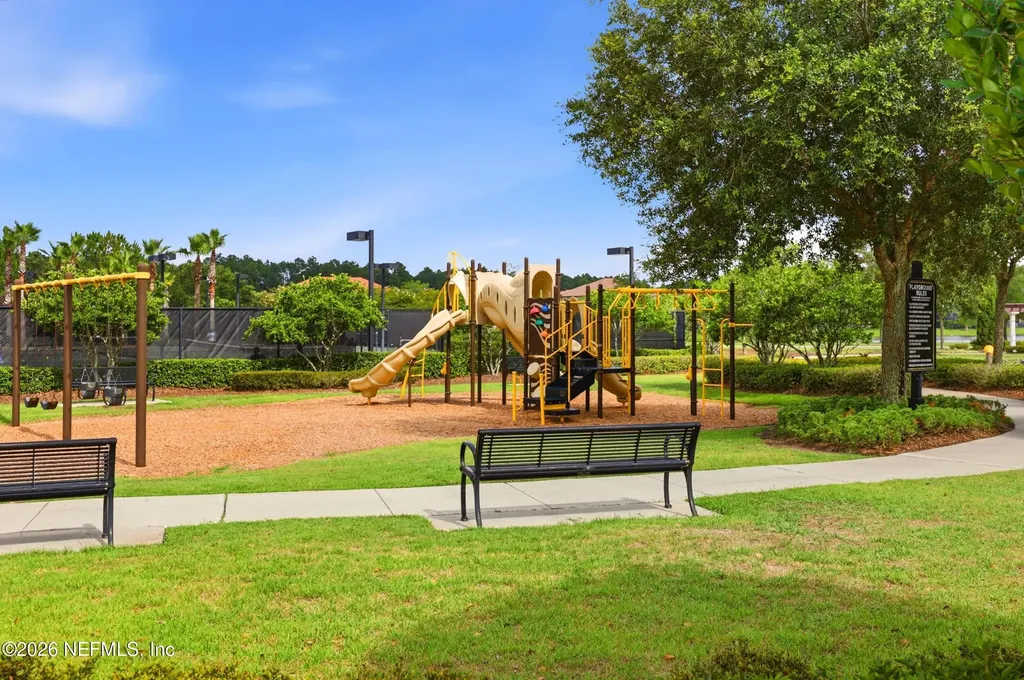 3053 Fiera Vista Drive Jacksonville FL 32246