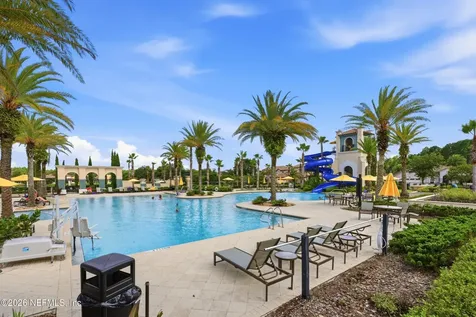 3053 Fiera Vista Drive Jacksonville FL 32246
