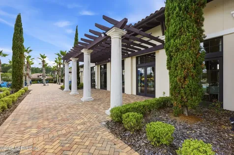 3053 Fiera Vista Drive Jacksonville FL 32246