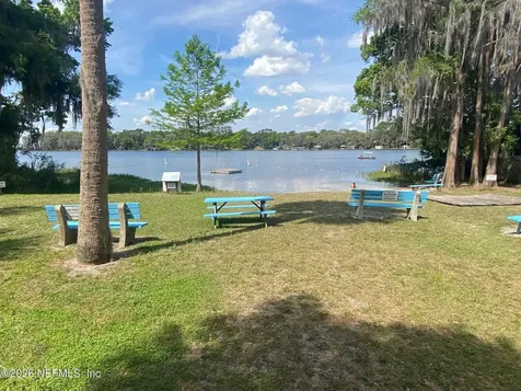 701 N Eliam Road N Melrose FL 32666