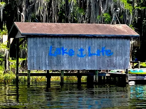 701 N Eliam Road N Melrose FL 32666