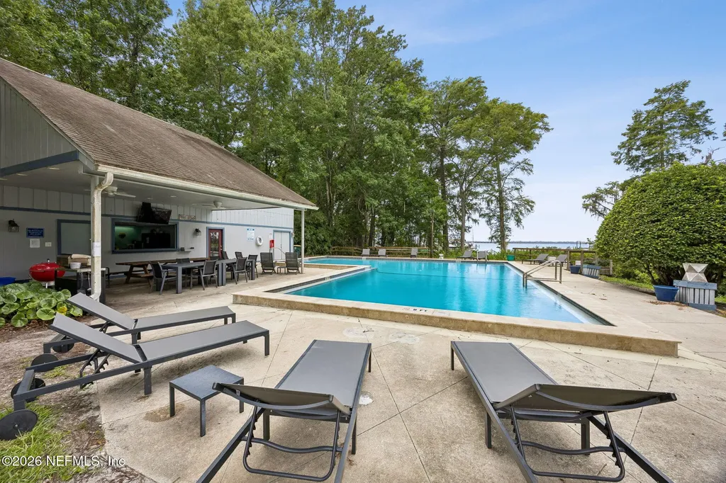 2724 Cove View Drive N Jacksonville FL 32257