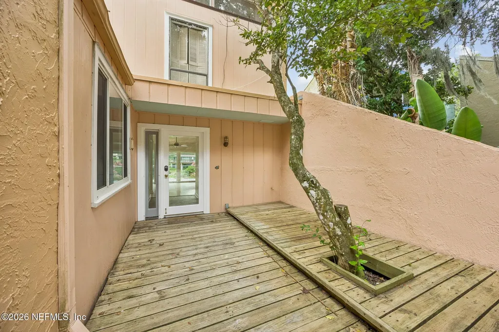 2724 Cove View Drive N Jacksonville FL 32257