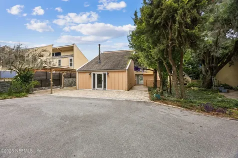 2724 Cove View Drive N Jacksonville FL 32257