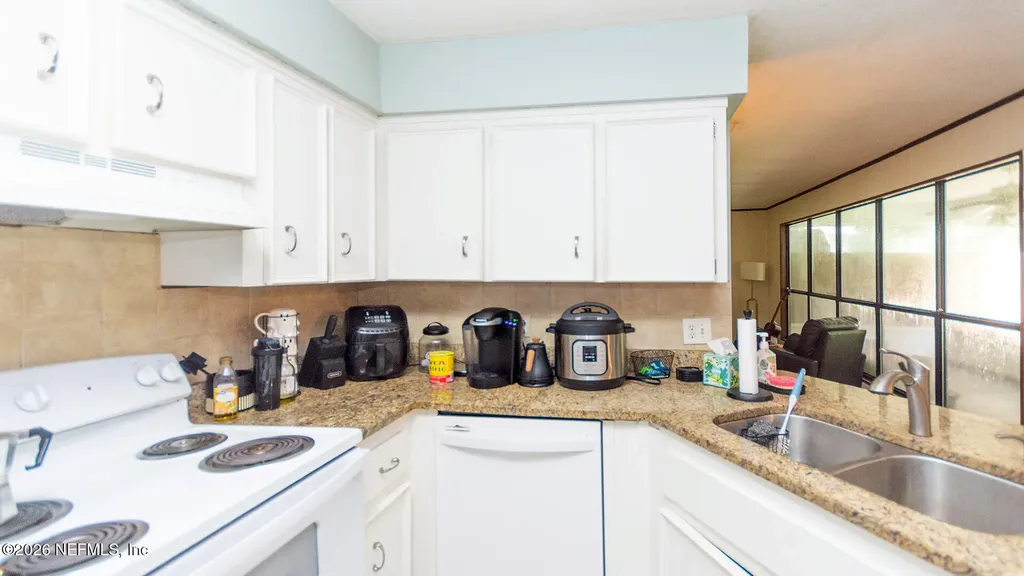 13009 Bent Pine Court E Jacksonville FL 32246