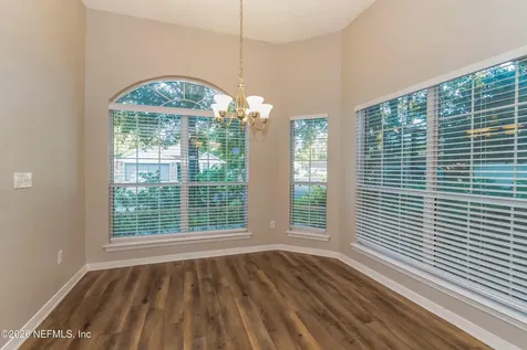6401 Sarahs View Court Jacksonville FL 32244