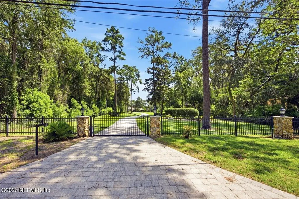4501 Ortega Farms Circle Jacksonville FL 32210