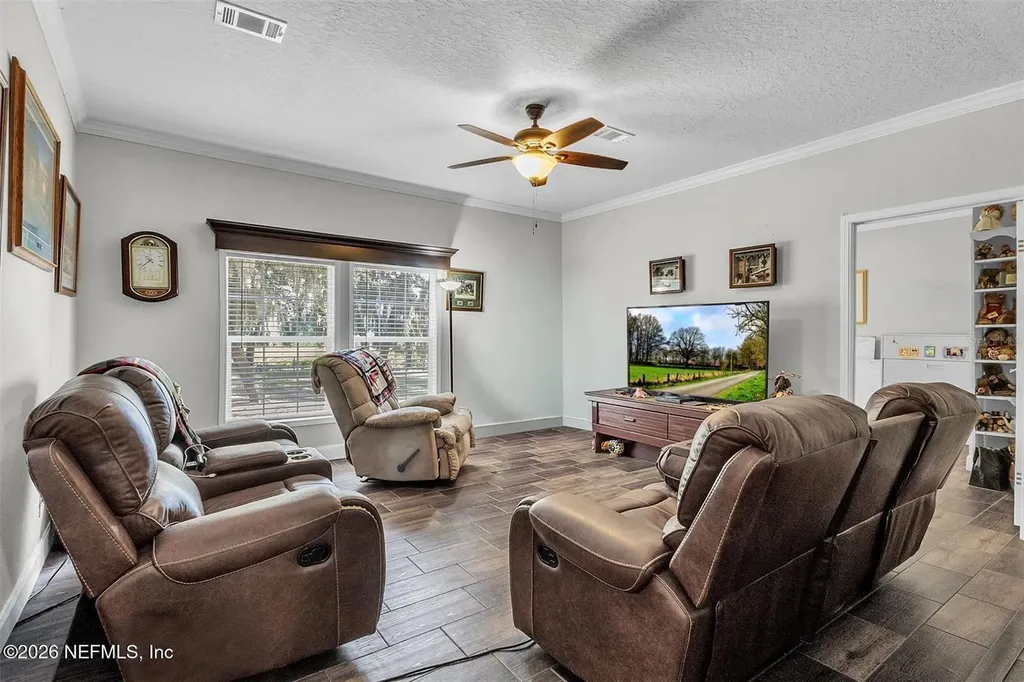 601 Purvis Road Seville FL 32190