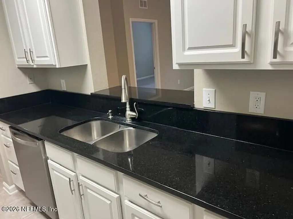7801 Point Meadows Drive Jacksonville FL 32256