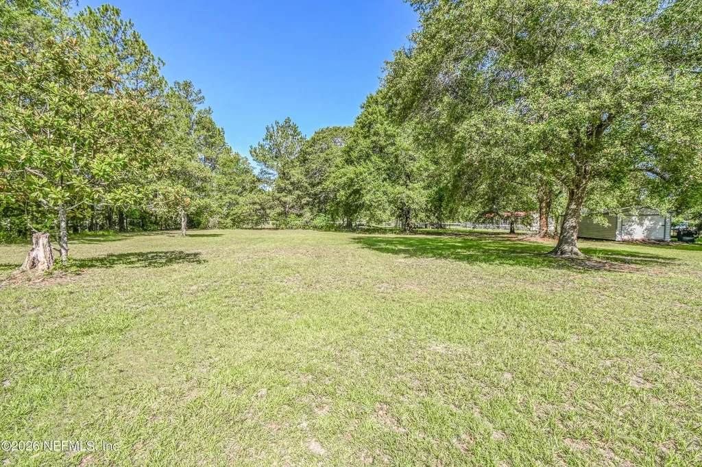 12277 Clet Harvey Road Glen St. Mary FL 32040