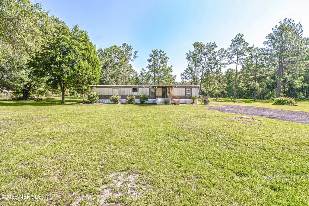 12277 Clet Harvey Road Glen St. Mary FL 32040