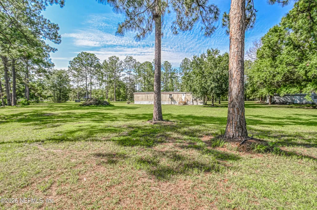 12277 Clet Harvey Road Glen St. Mary FL 32040