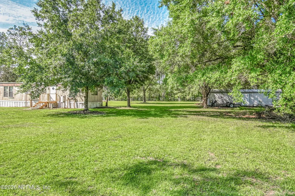 12277 Clet Harvey Road Glen St. Mary FL 32040