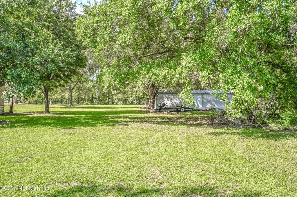 12277 Clet Harvey Road Glen St. Mary FL 32040