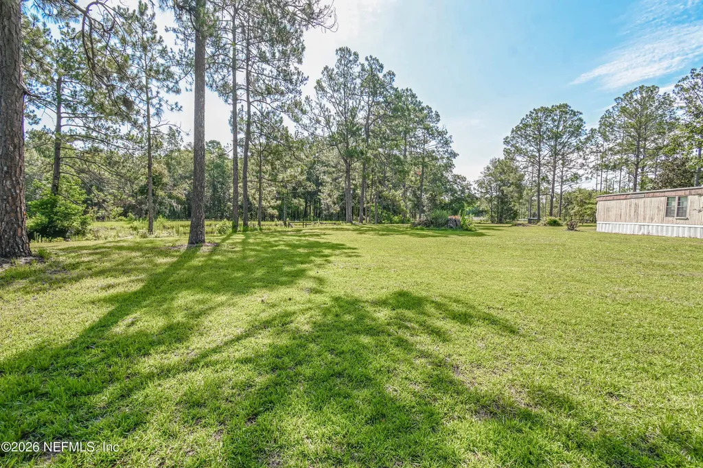 12277 Clet Harvey Road Glen St. Mary FL 32040