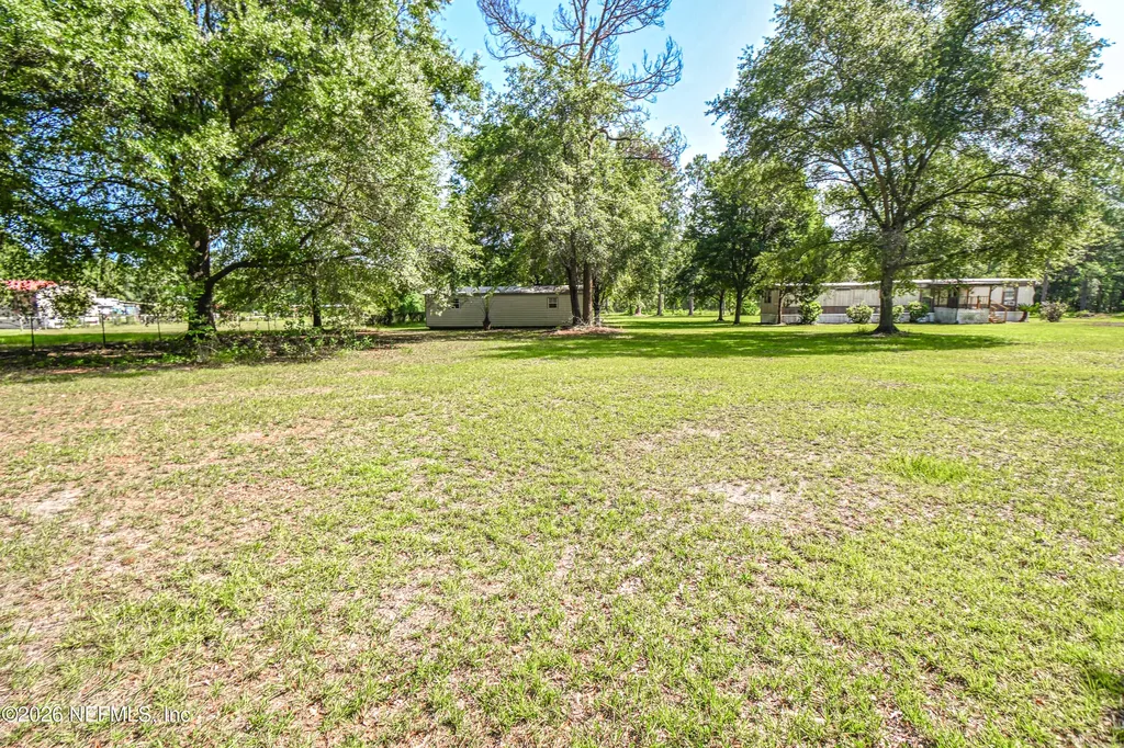 12277 Clet Harvey Road Glen St. Mary FL 32040