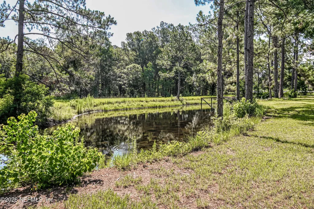 12277 Clet Harvey Road Glen St. Mary FL 32040