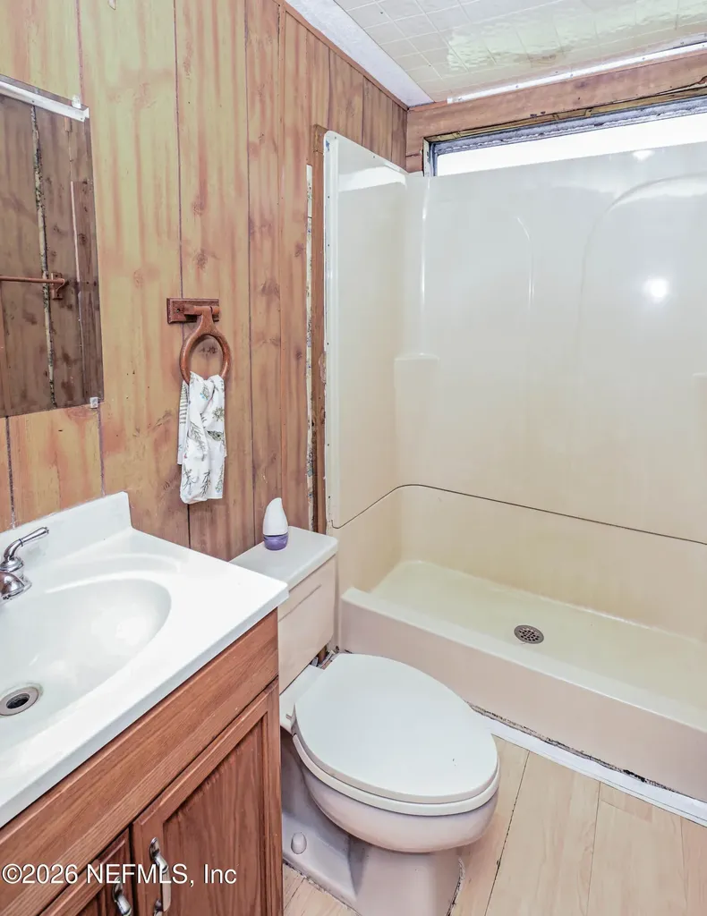 12277 Clet Harvey Road Glen St. Mary FL 32040