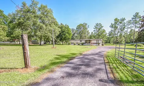 12277 Clet Harvey Road Glen St. Mary FL 32040