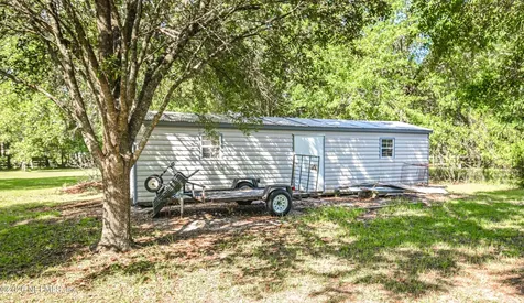 12277 Clet Harvey Road Glen St. Mary FL 32040