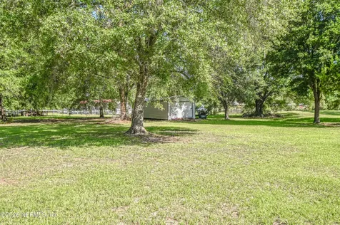 12277 Clet Harvey Road Glen St. Mary FL 32040
