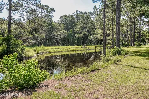 12277 Clet Harvey Road Glen St. Mary FL 32040