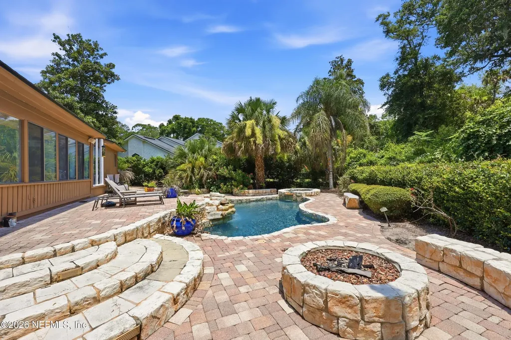 1978 Brista De Mar Circle Atlantic Beach FL 32233