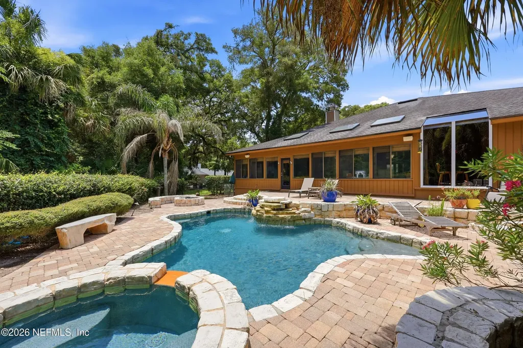 1978 Brista De Mar Circle Atlantic Beach FL 32233