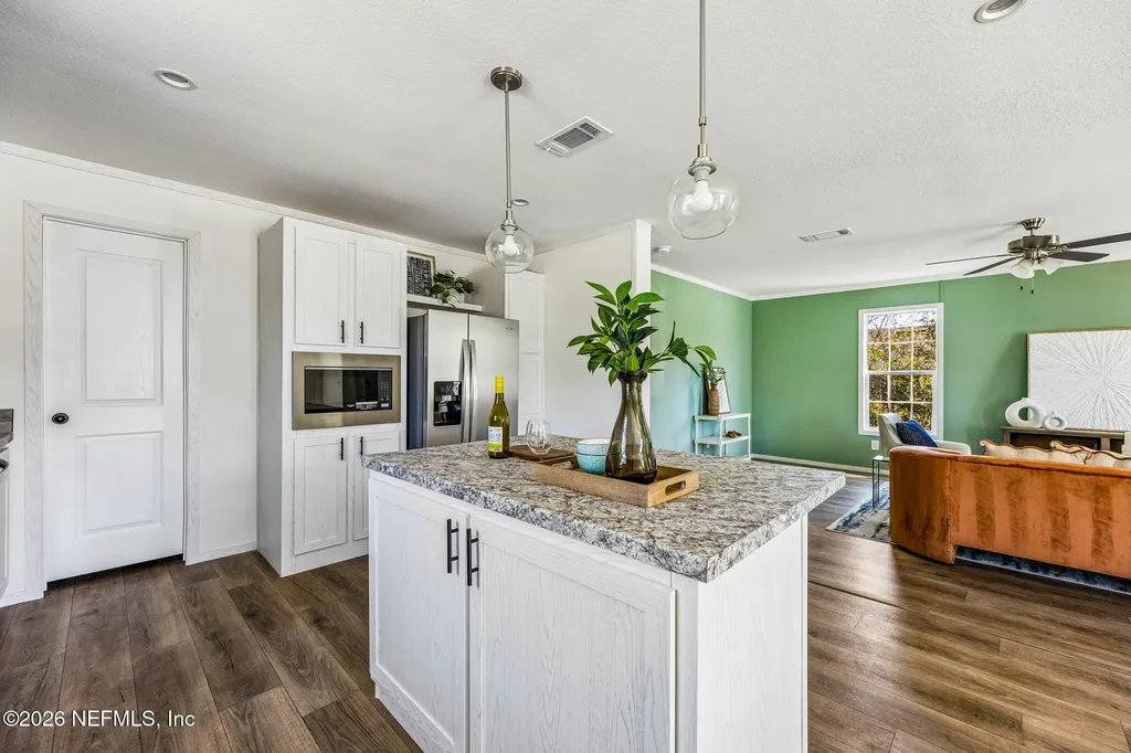 27434 W Third Avenue Hilliard FL 32046