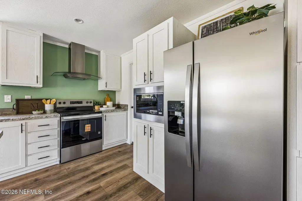 27434 W Third Avenue Hilliard FL 32046