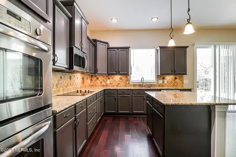 1684 Fenton Avenue St. Johns FL 32259