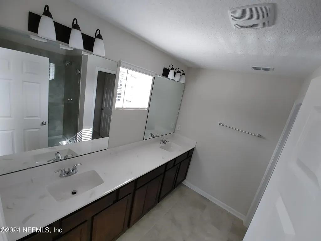 11253 Minnetta Court Jacksonville FL 32256